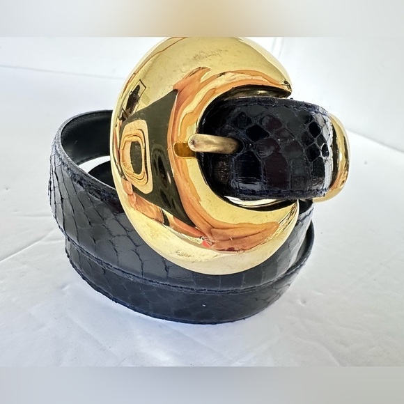 Woman’s belt snake skin large gold buckle black 30 to 32 signed MAGID EUC 3488 p - Picture 12 of 13